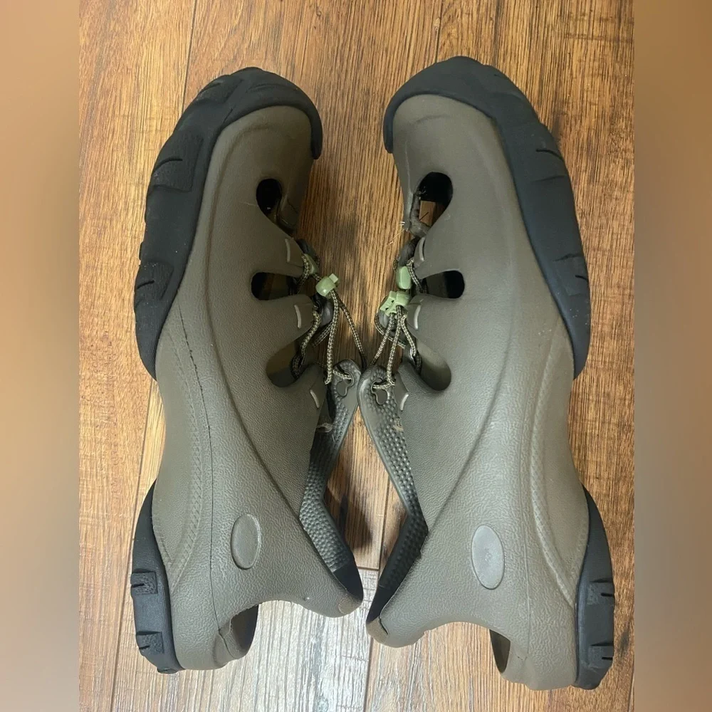 Crocs Men's Outdoor Hiking Bite Collection Trailbreaker Sandals 13 Terrain shoes